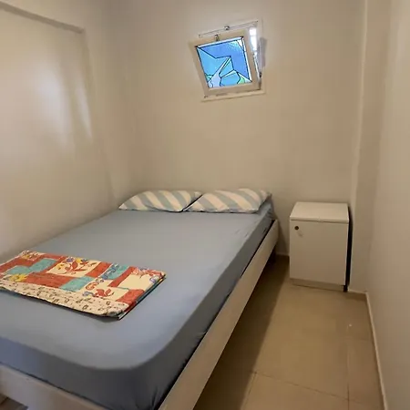 Gueneyli Spacious Flat Gelibolu
