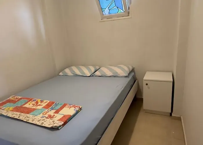 Gueneyli Spacious Flat ゲリボル